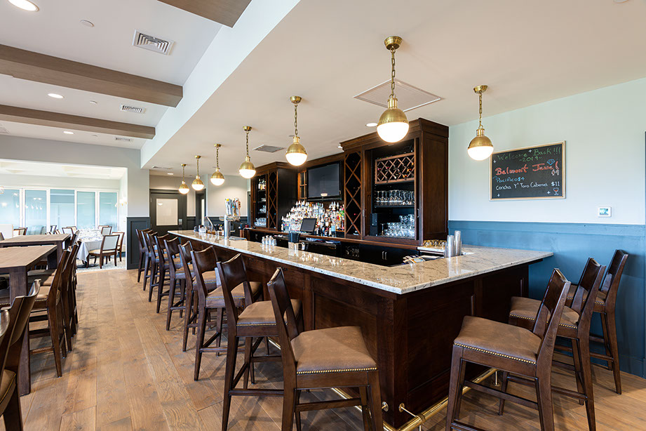 Weekapaug Golf Club bar Tecton Architects